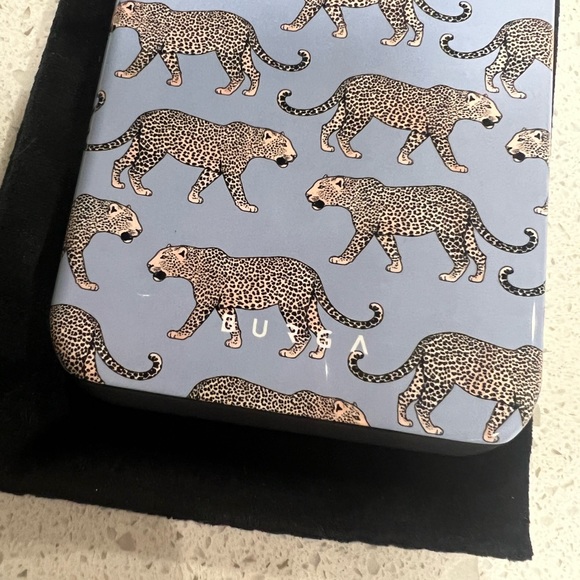 NEW IPhone 13 BURGA case - Picture 2 of 5